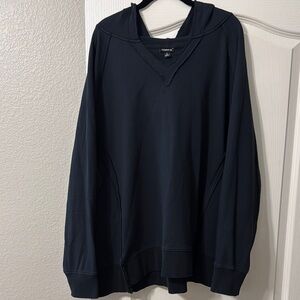 Torrid 1X Black oversized V-Neck Hoodie